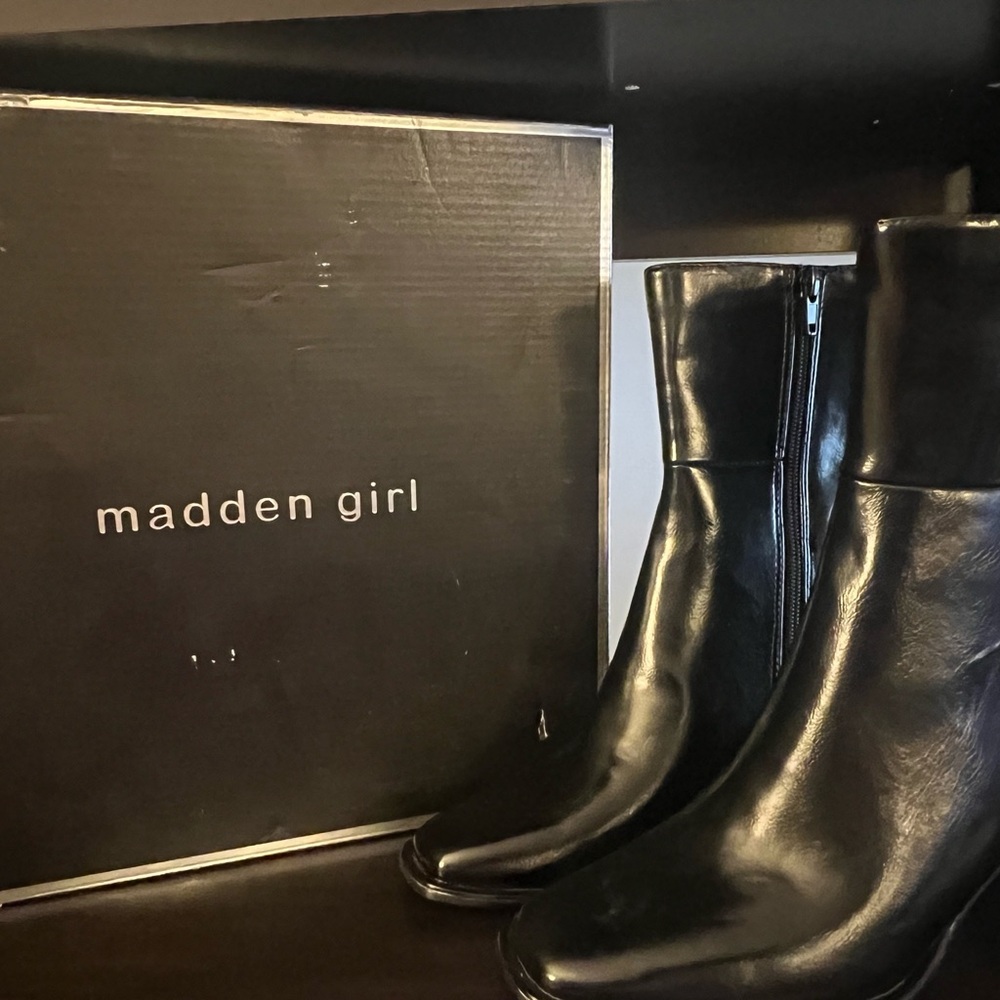 Madden Girl Black Leather Ankle Boots